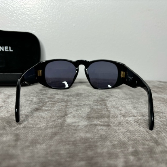 Chanel Vintage Quilted Sunglasses - Picture 5 of 9
